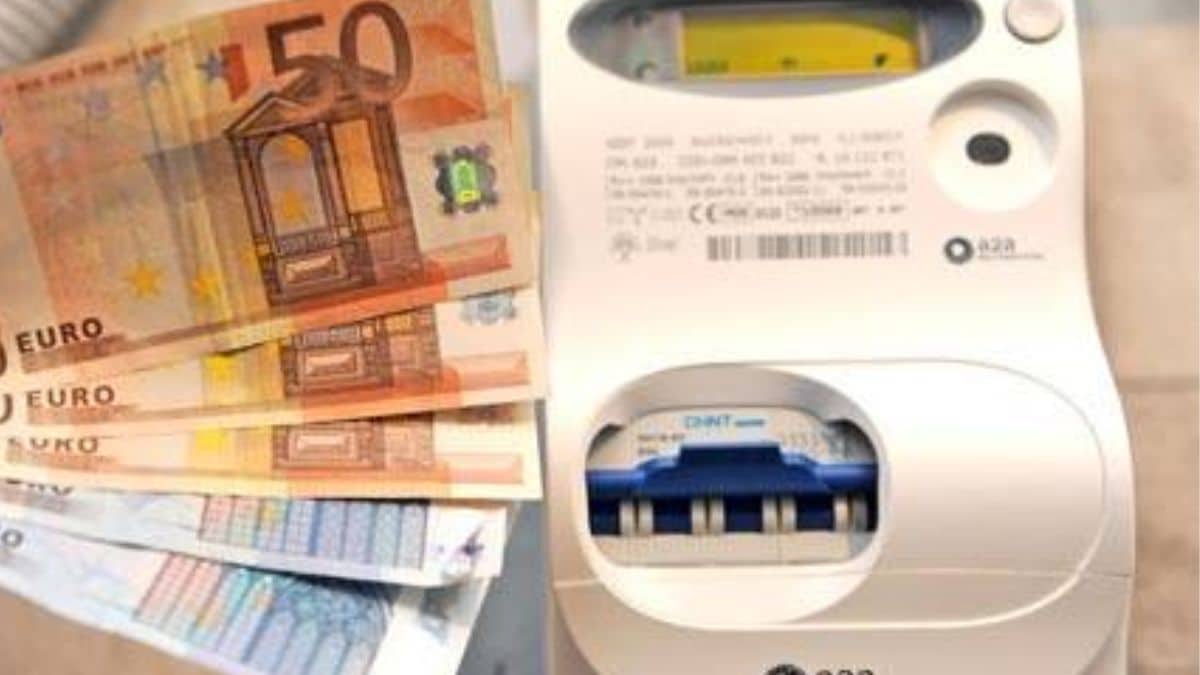 Allarme bollette,  rischio stangata per l’energia elettrica: con il mercato libero fino a 1.776 in più