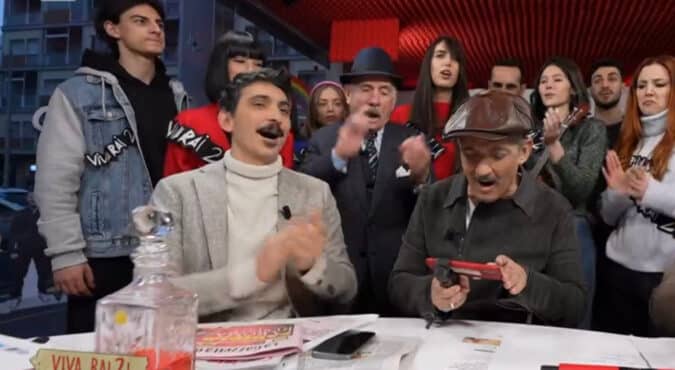 Siparietto di Fiorello su Giorgia Meloni in Algeria e Terza Guerra Mondiale annunciata da Medvedev