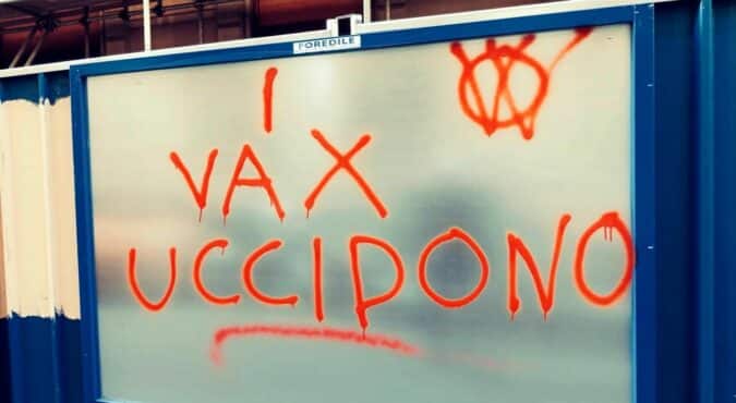 A Torino sei no vax denunciati dalla Polizia