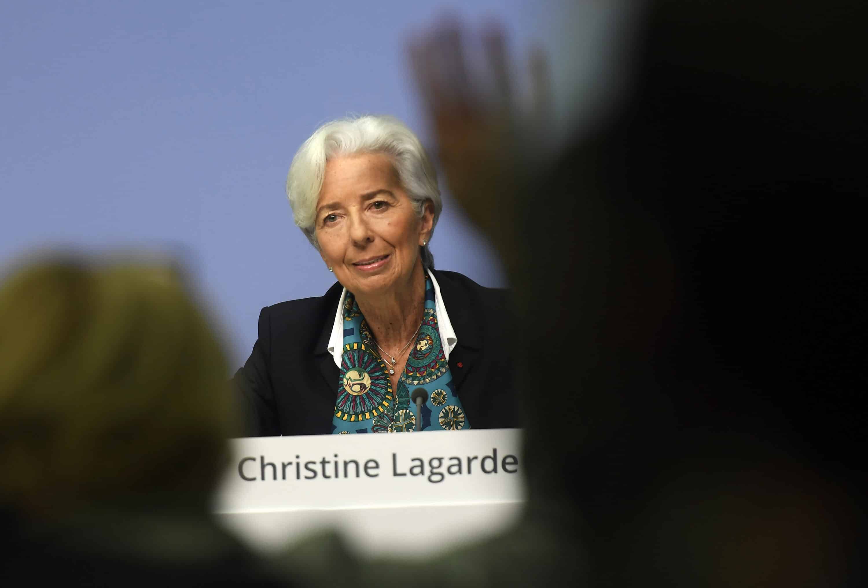 “Ci saranno sempre più aumenti shock dei prezzi”: Lagarde lancia l’allarme