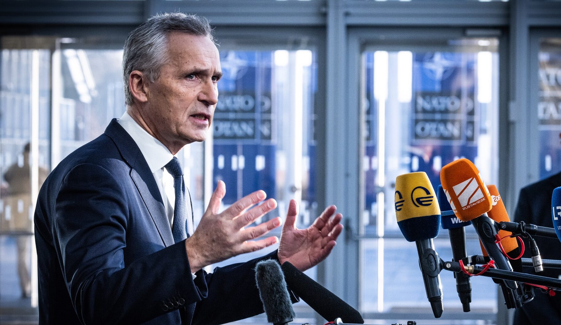 Ucraina, per Stoltenberg ora la priorità è consegnare i tank a Kiev