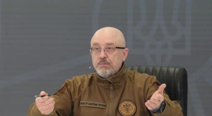 Corruzione in Ucraina, Kiev prende tempo sulle dimissioni del ministro della Difesa Oleksiy Reznikov e resiste al pressing degli alleati