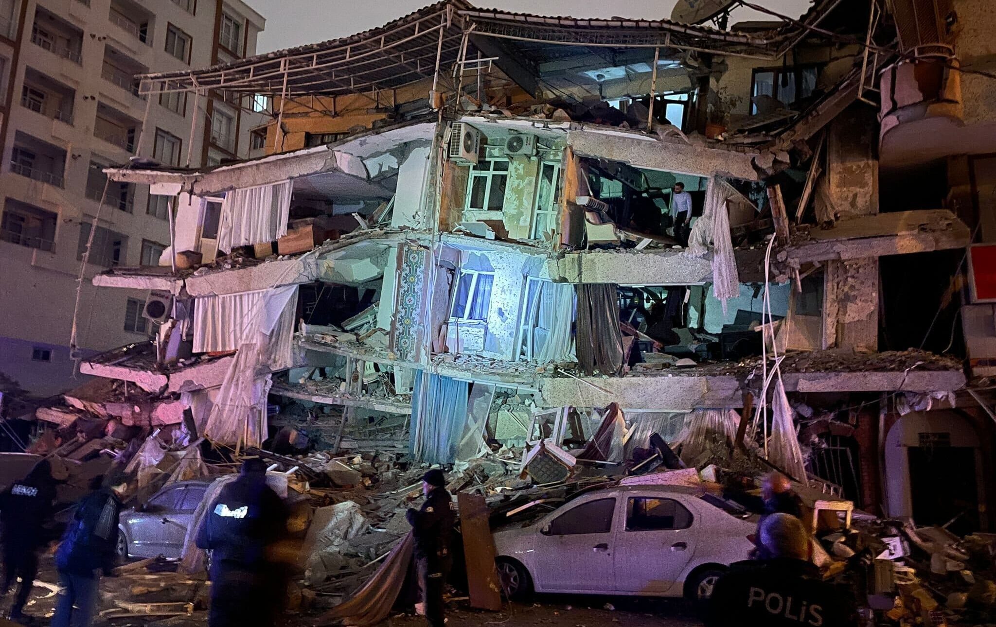Terremoto, in ginocchio Turchia e Siria. Oltre 4 mila le vittime