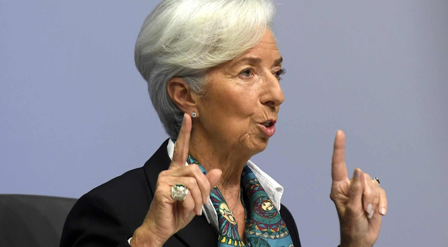 Lagarde gela l’Europa: il taglio dei tassi inizierà a giugno ma potrebbe subito interrompersi