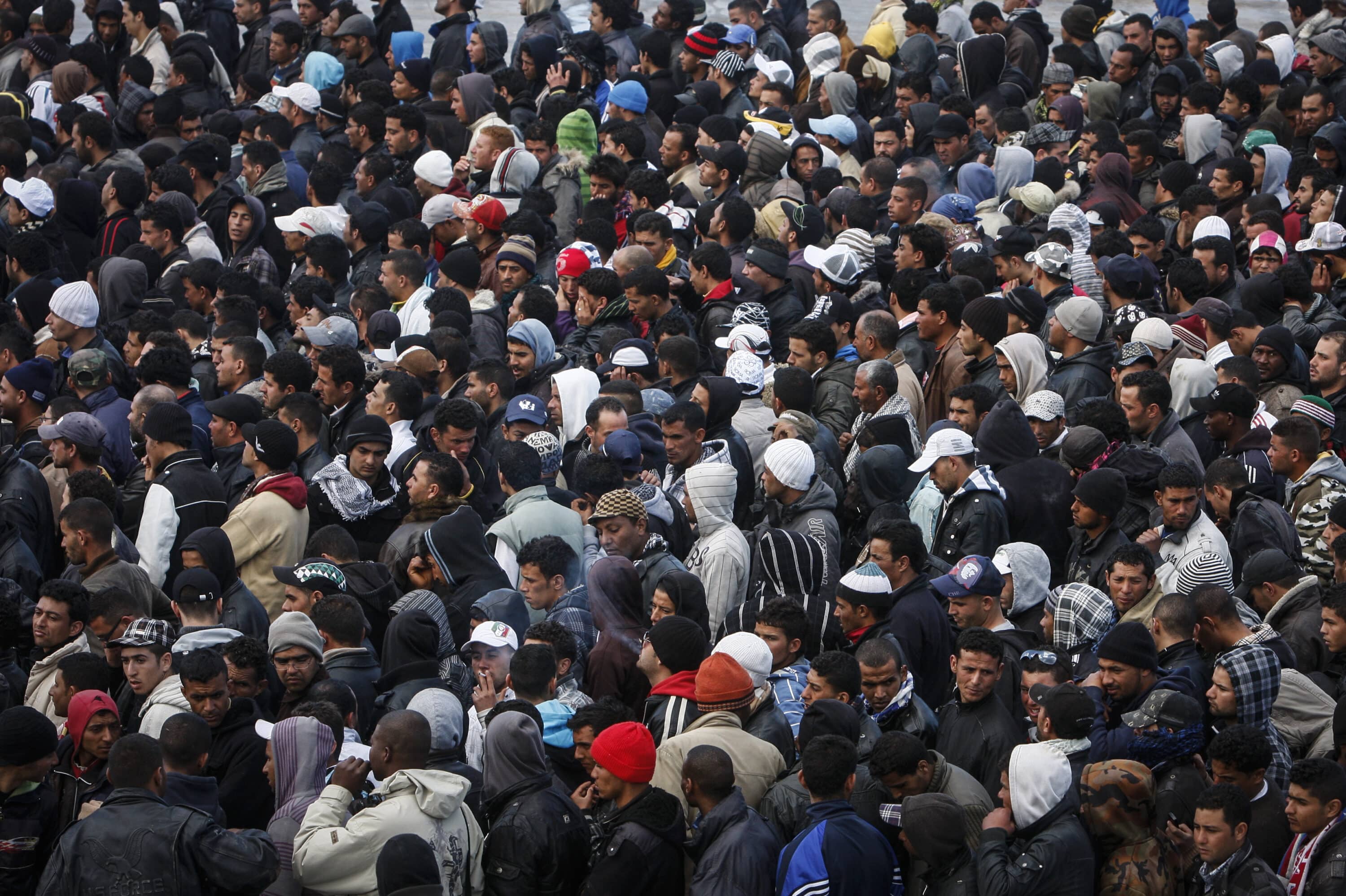 Sui migranti e le violazioni dei diritti alle frontiere, gli Stati europei chiudono un occhio. Lo denuncia l’Agenzia Ue per i diritti fondamentali