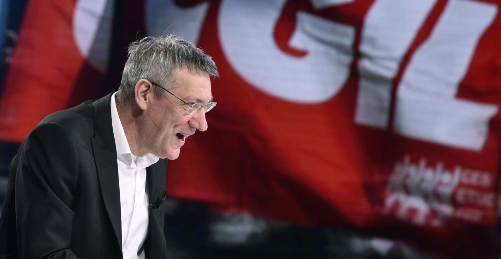 “A rischio la tenuta democratica del Paese”: Landini lancia l’allarme