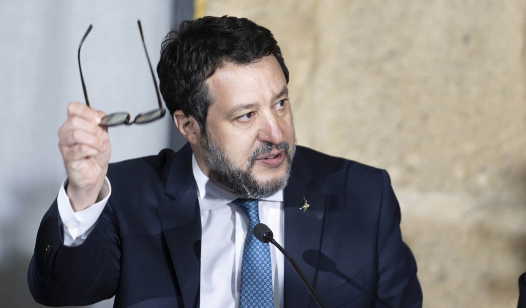 Sul Mes Salvini continua a fare solo propaganda 