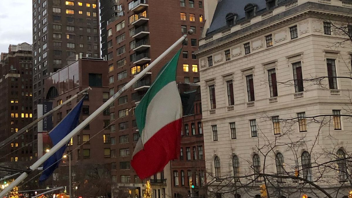 A New York bomba carta contro il consolato italiano. L’azione è legata al caso Cospito. Ecco quali sono le condizioni di salute dell’anarchico