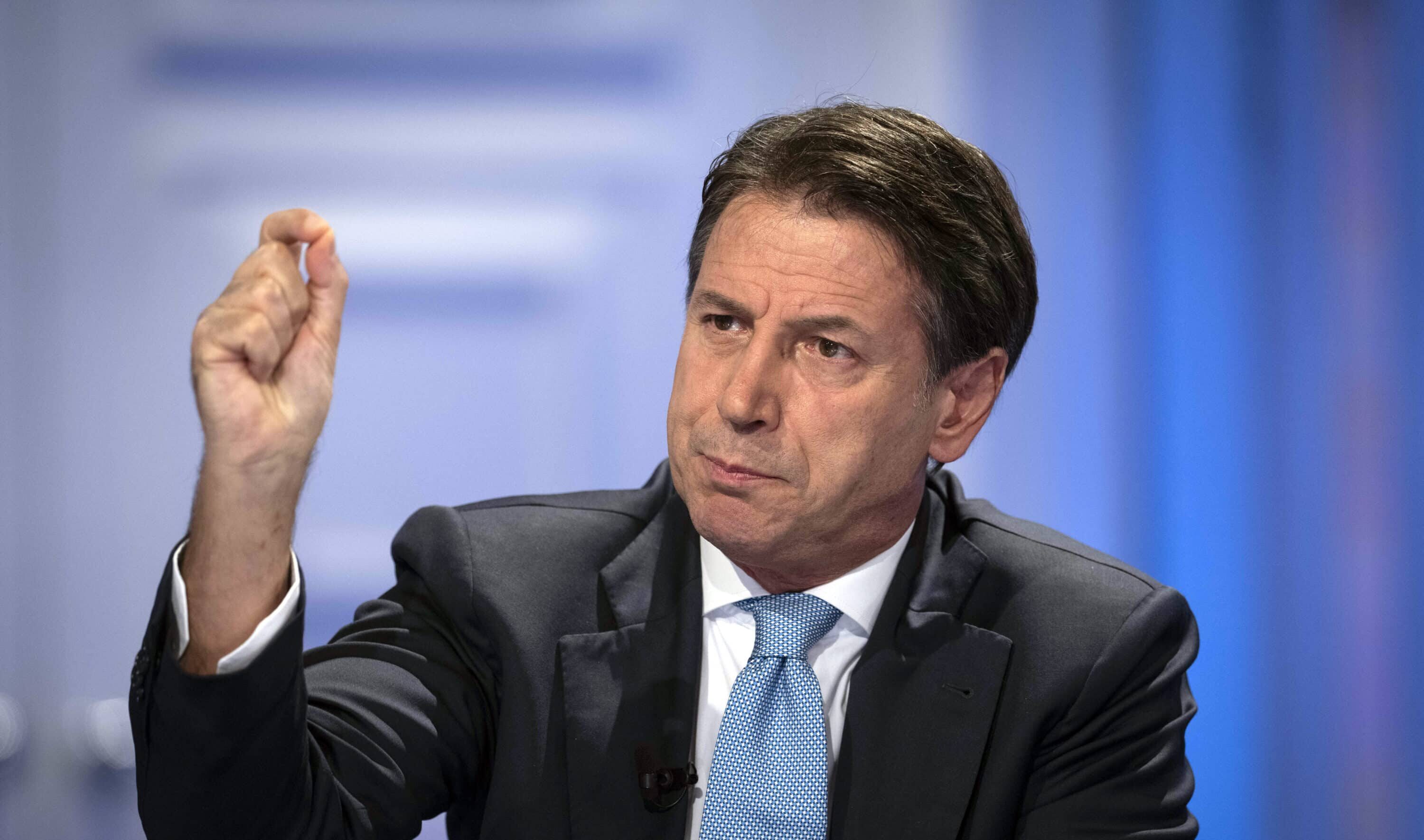 Telefonata fake Meloni, Conte: “Un enorme inganno agli italiani”