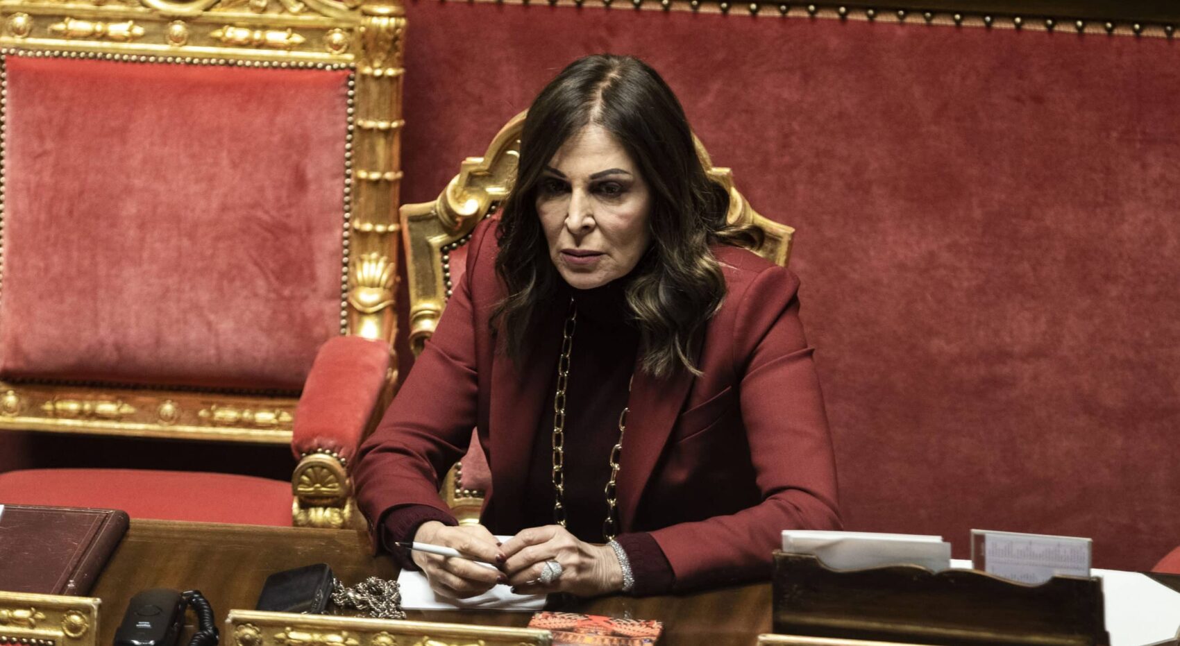 Santanchè-day al Senato. Le destre pronte a blindare la ministra indifendibile