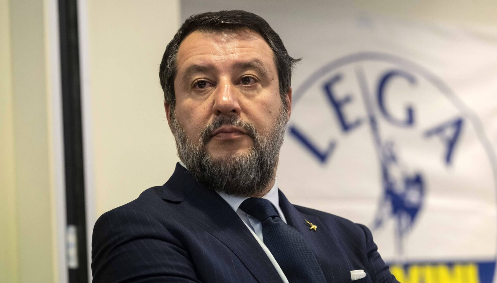 Europee, Salvini evita la sfida con Meloni: “Non mi candiderò, vorrei Vannacci in lista”