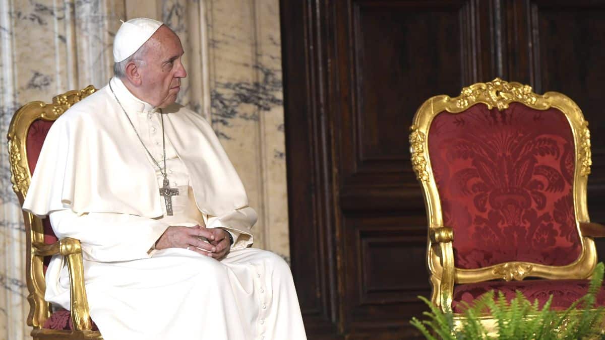 Giornata contro la pedofilia e la pedopornografia, tutti i numeri del 2022. Papa Francesco chiede tempo per rimediare ai danni del clero