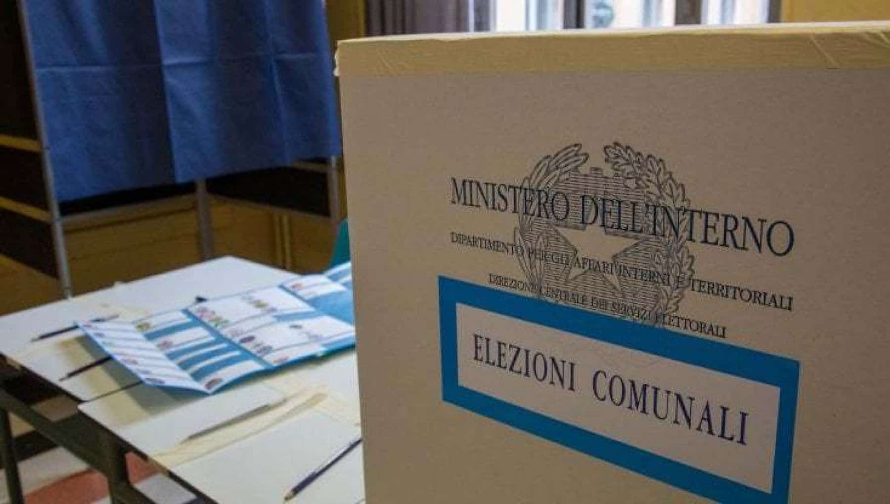Cosa dicono gli ultimi sondaggi sulle elezioni comunali di Bari e Firenze