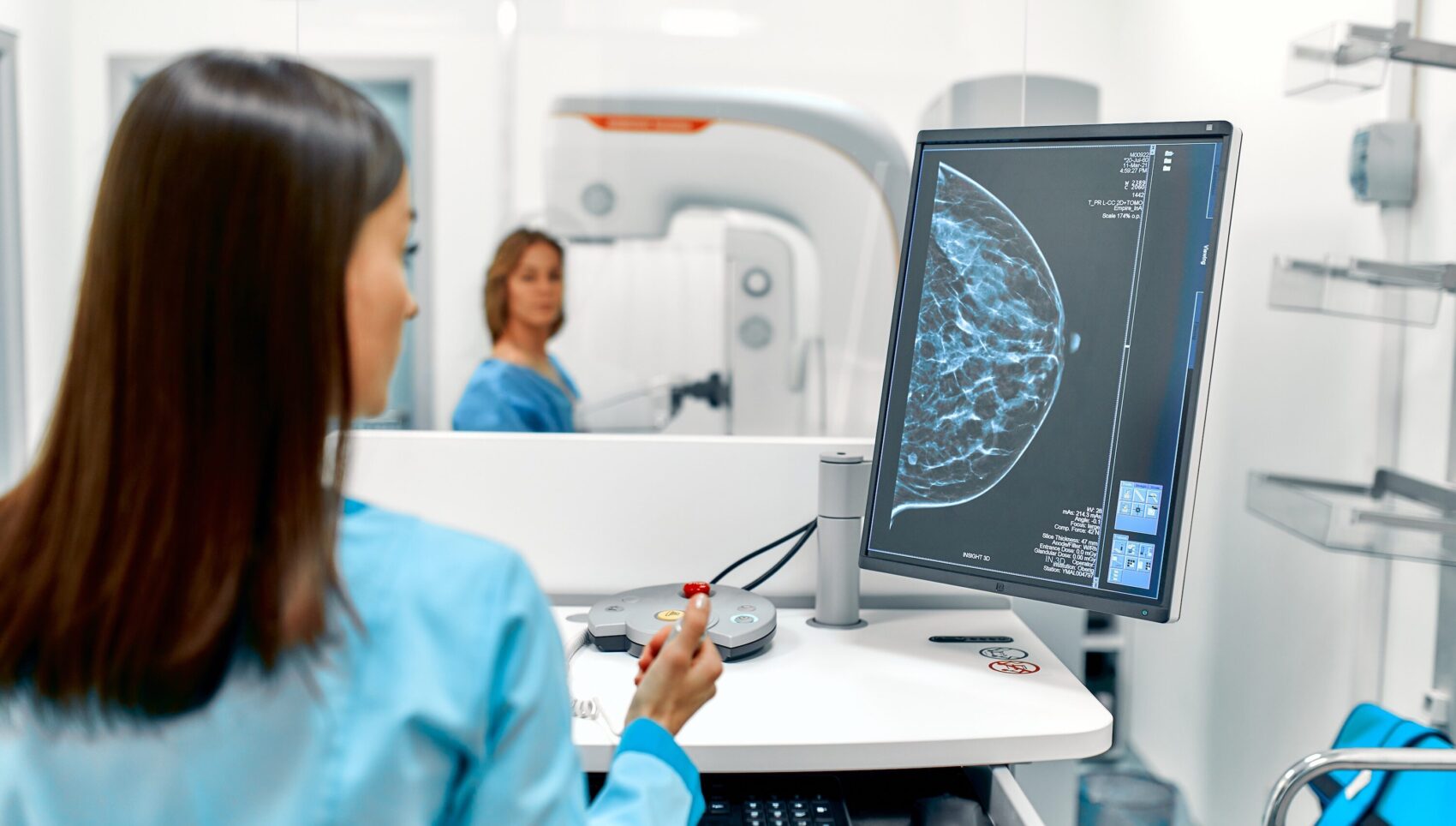 Per aiutare le donne basterebbe non farle aspettare due anni per una mammografia