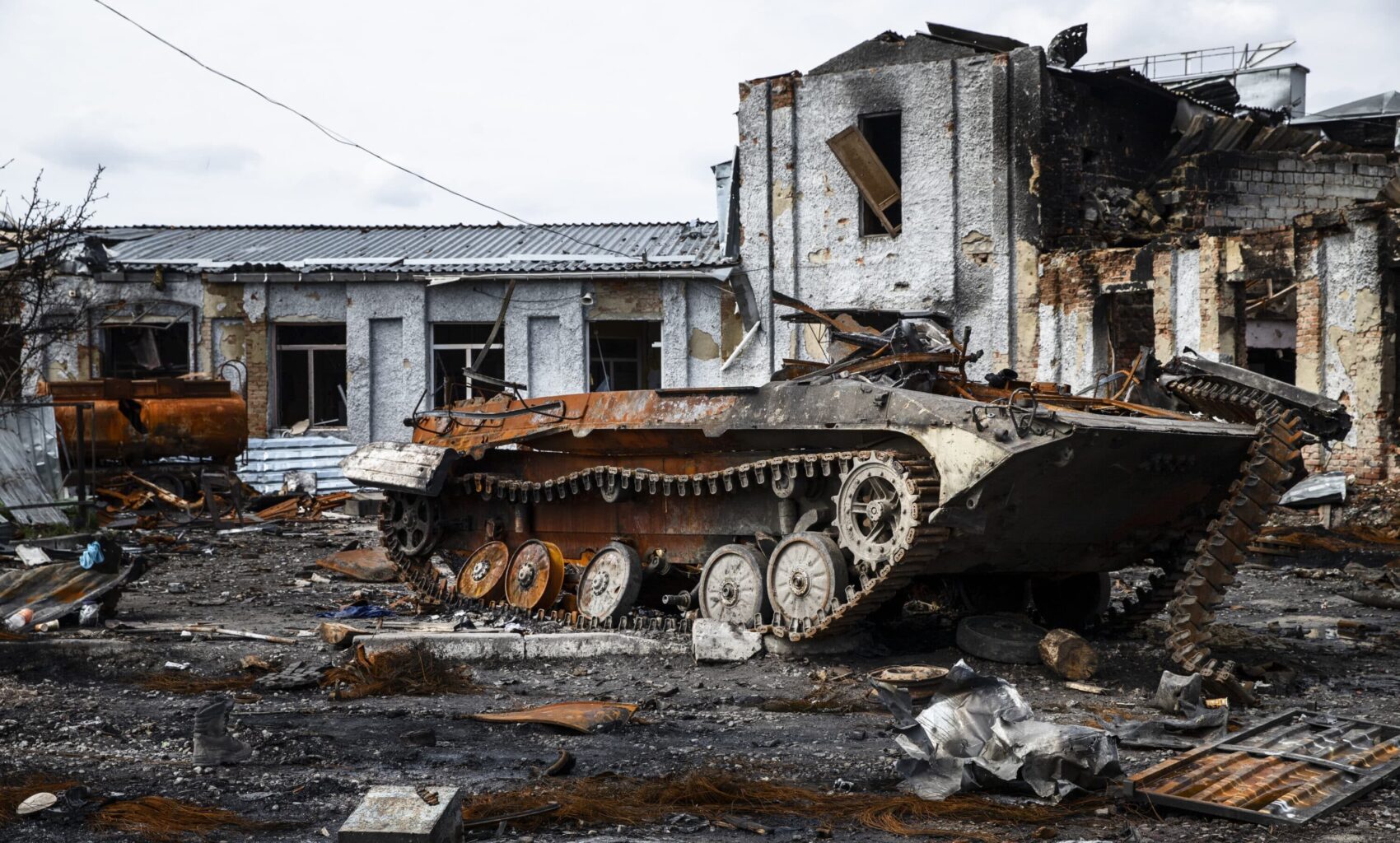 Ucraina, nella notte nuova ondata di attacchi russi