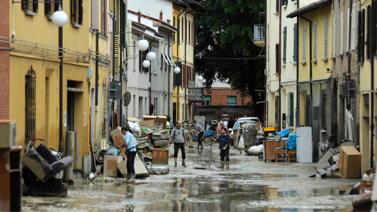 Allerta caldo in 13 città da bollino arancione: in Emilia Romagna tornano i temporali