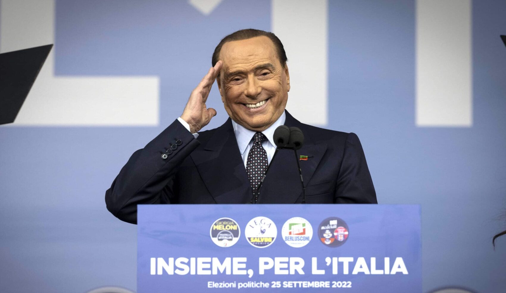 Il Belvedere di Palazzo Lombardia intitolato a Berlusconi