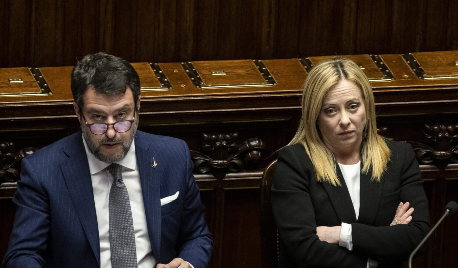 Sondaggi, la sfida tra Salvini e Meloni si sposta in Ue: i sovranisti di poco davanti ai conservatori