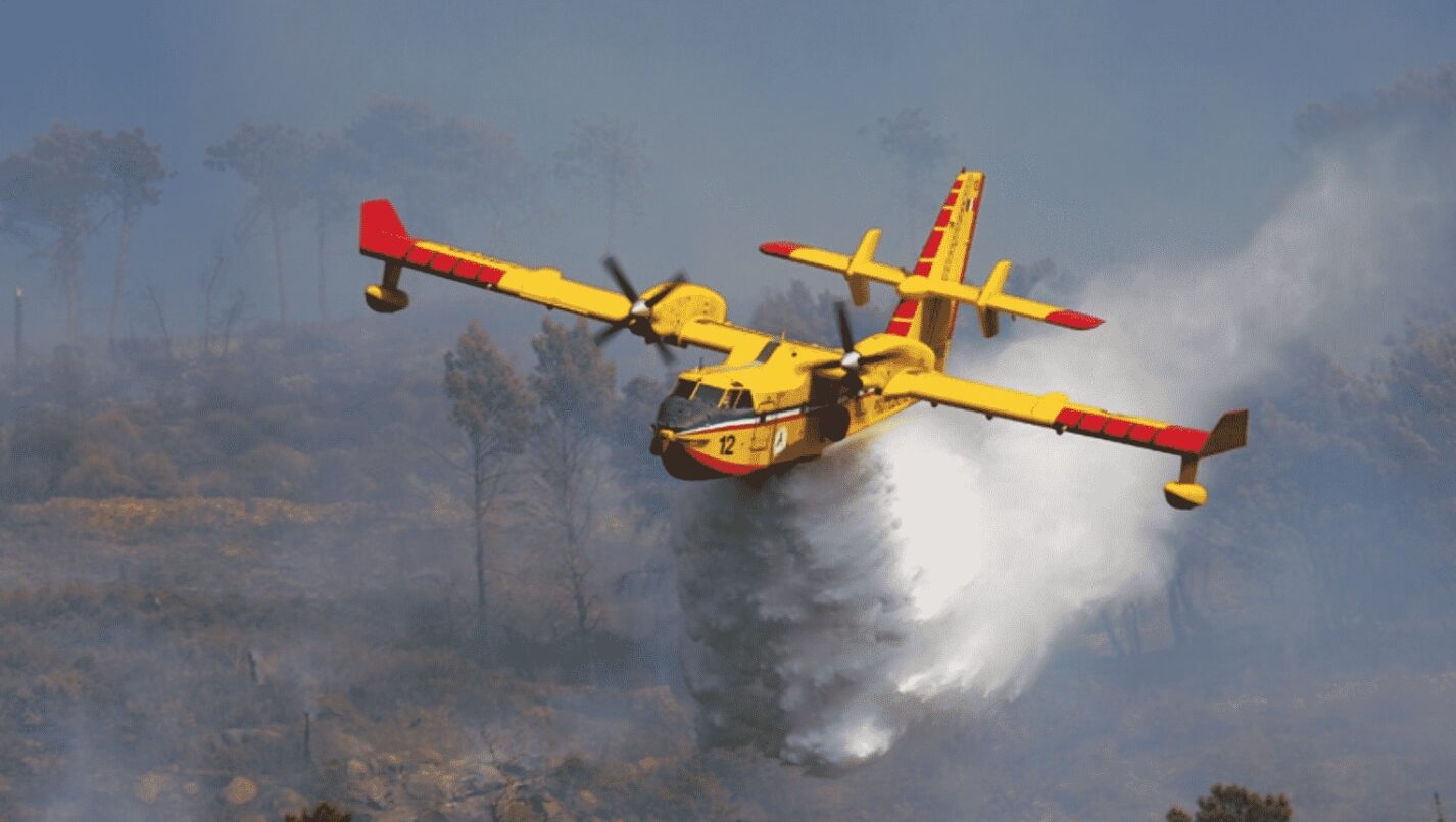 Notte di incendi in Sicilia, chiuso l’aeroporto di Palermo