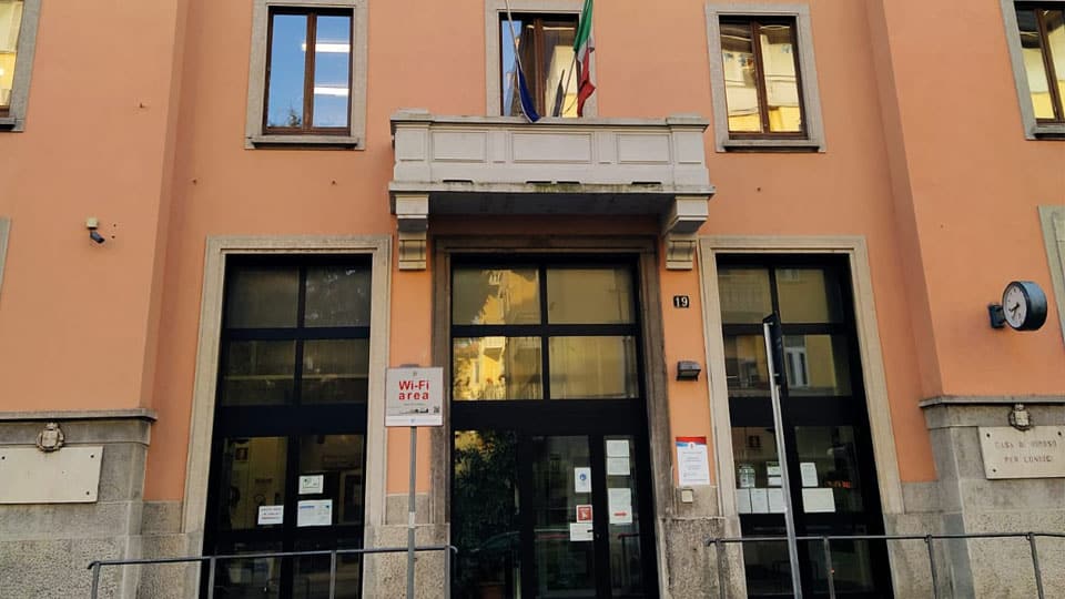 Incendio nella Rsa di Milano, la denuncia inascoltata sulle mancate manutenzioni