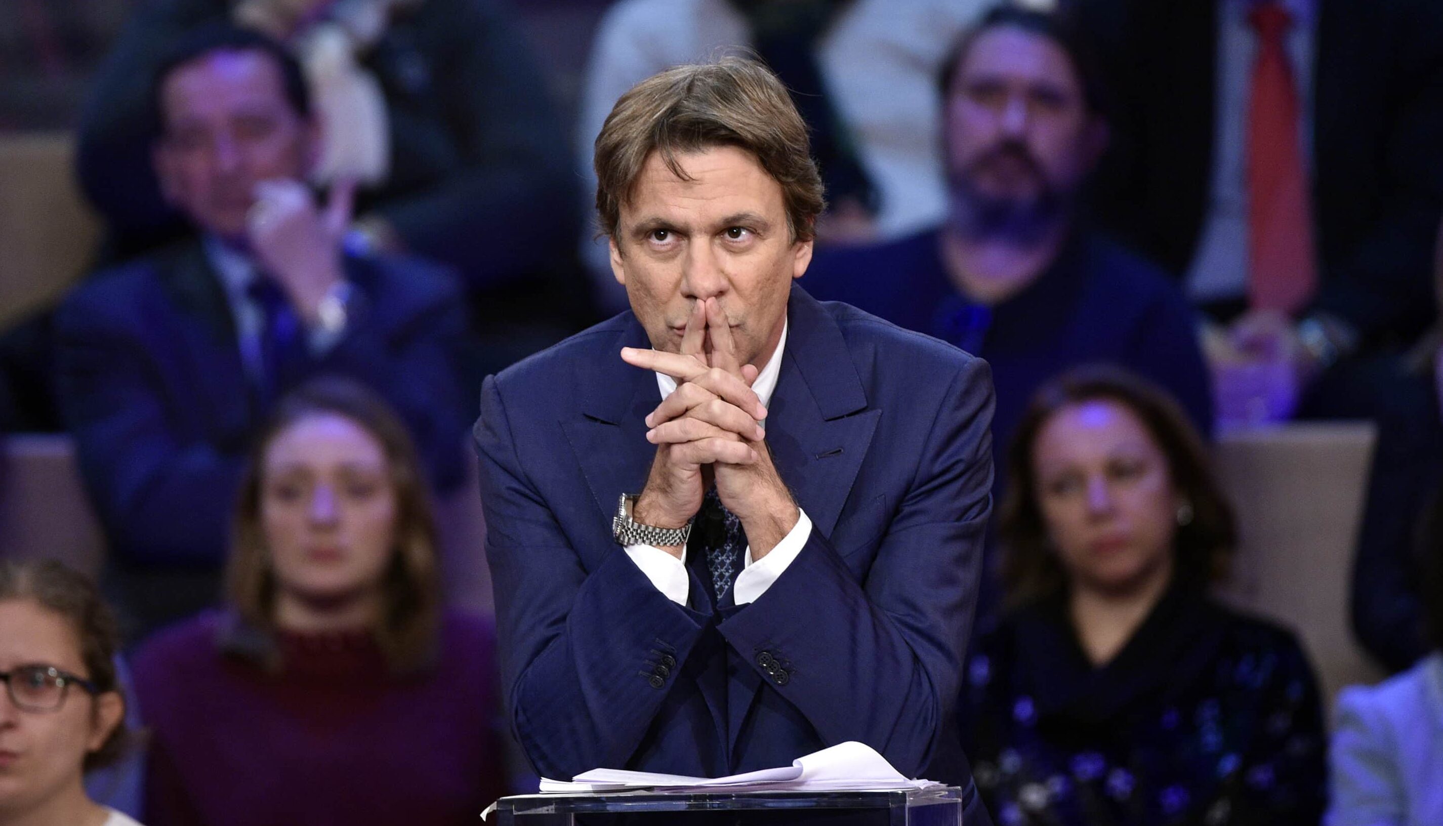 Flop tv e finti trionfi di Meloni. Ma vanno a ruba i soliti giornalisti