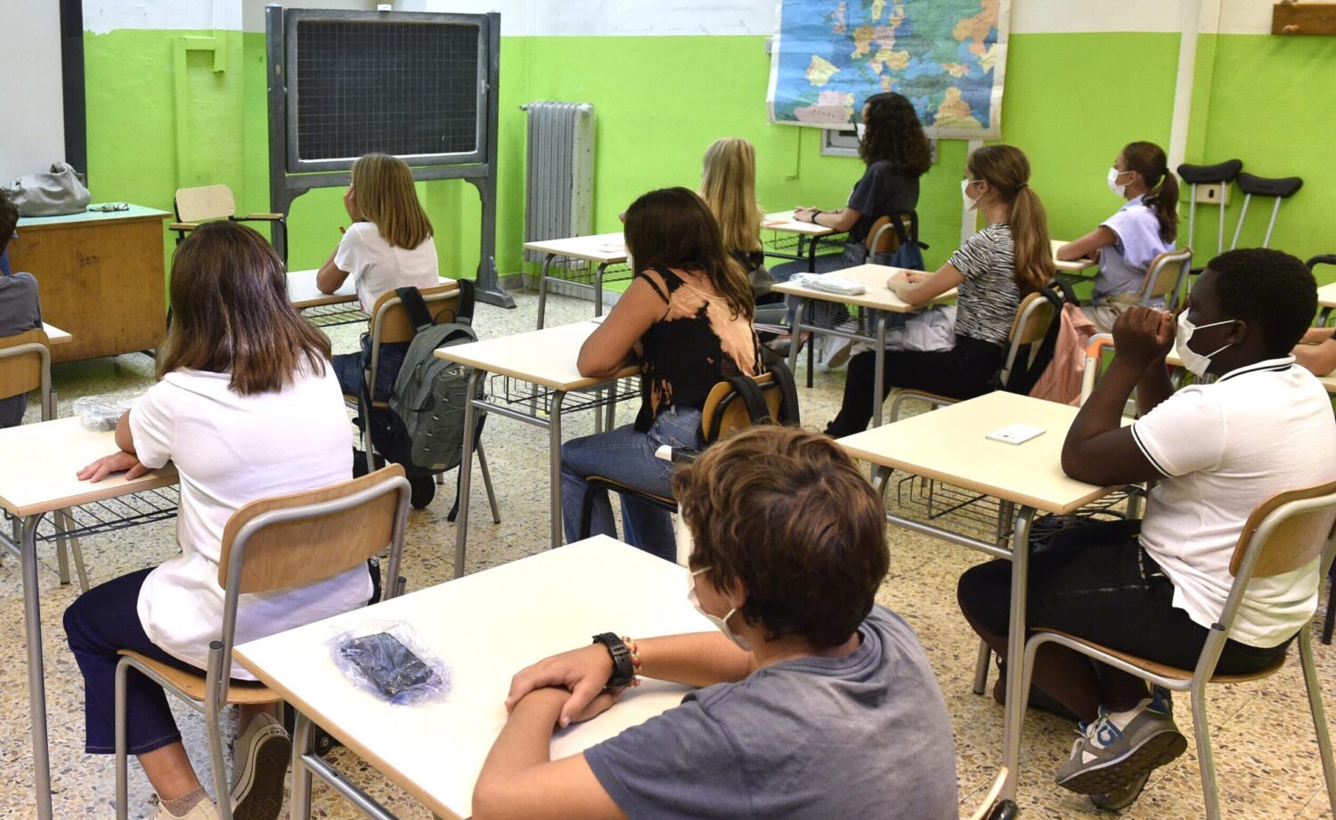 Dispersione scolastica, la Campania ha invertito la rotta. Dopo anni il fenomeno comincia a diminuire