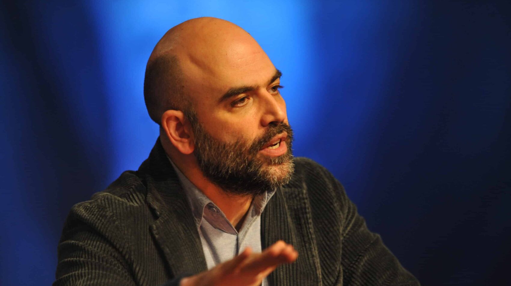 Rai, vendicano Facci tagliando Saviano
