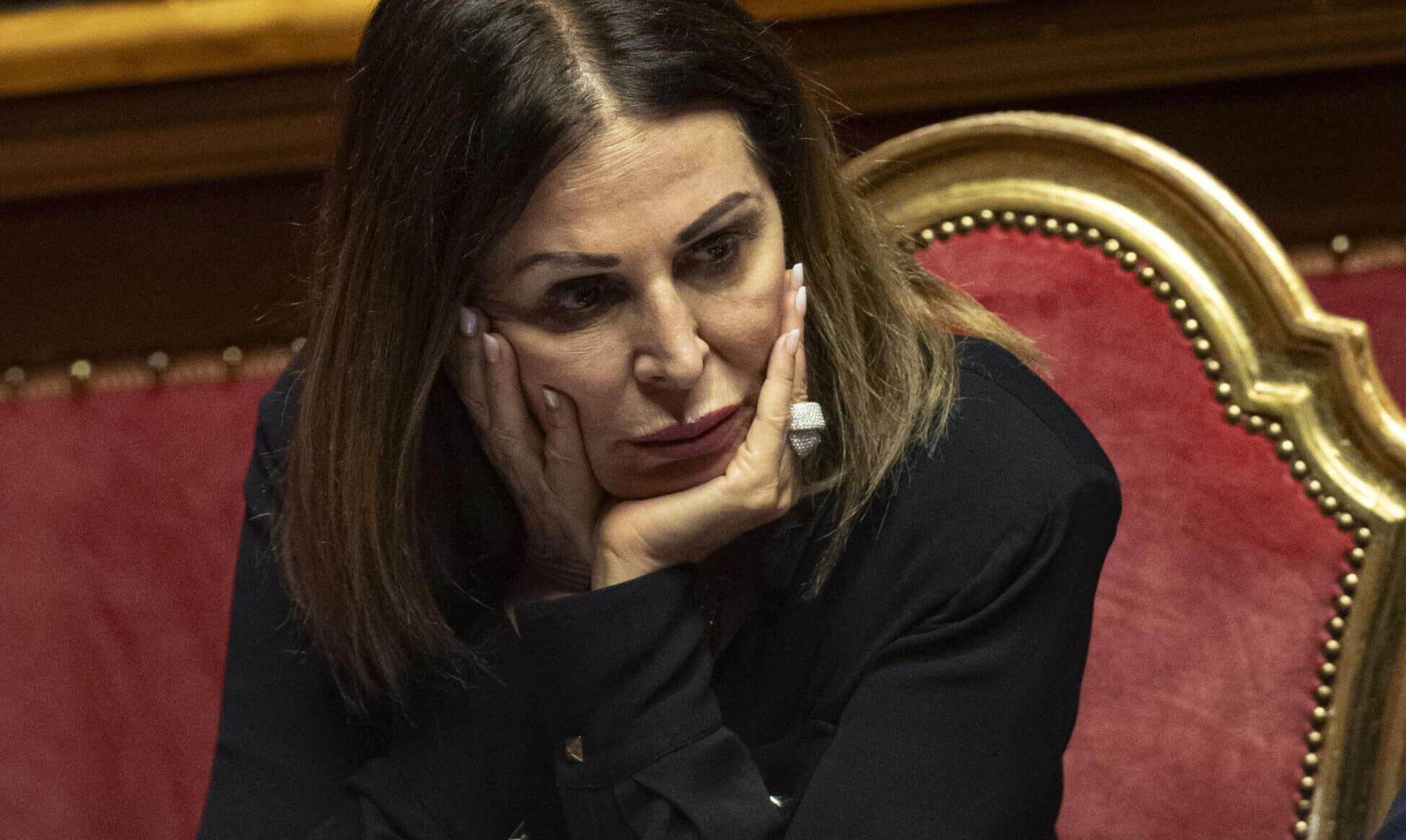 Il Senato salva Santanchè. Il Centrodestra fa quadrato e vota compatto contro la mozione di sfiducia proposta dal Movimento 5 Stelle