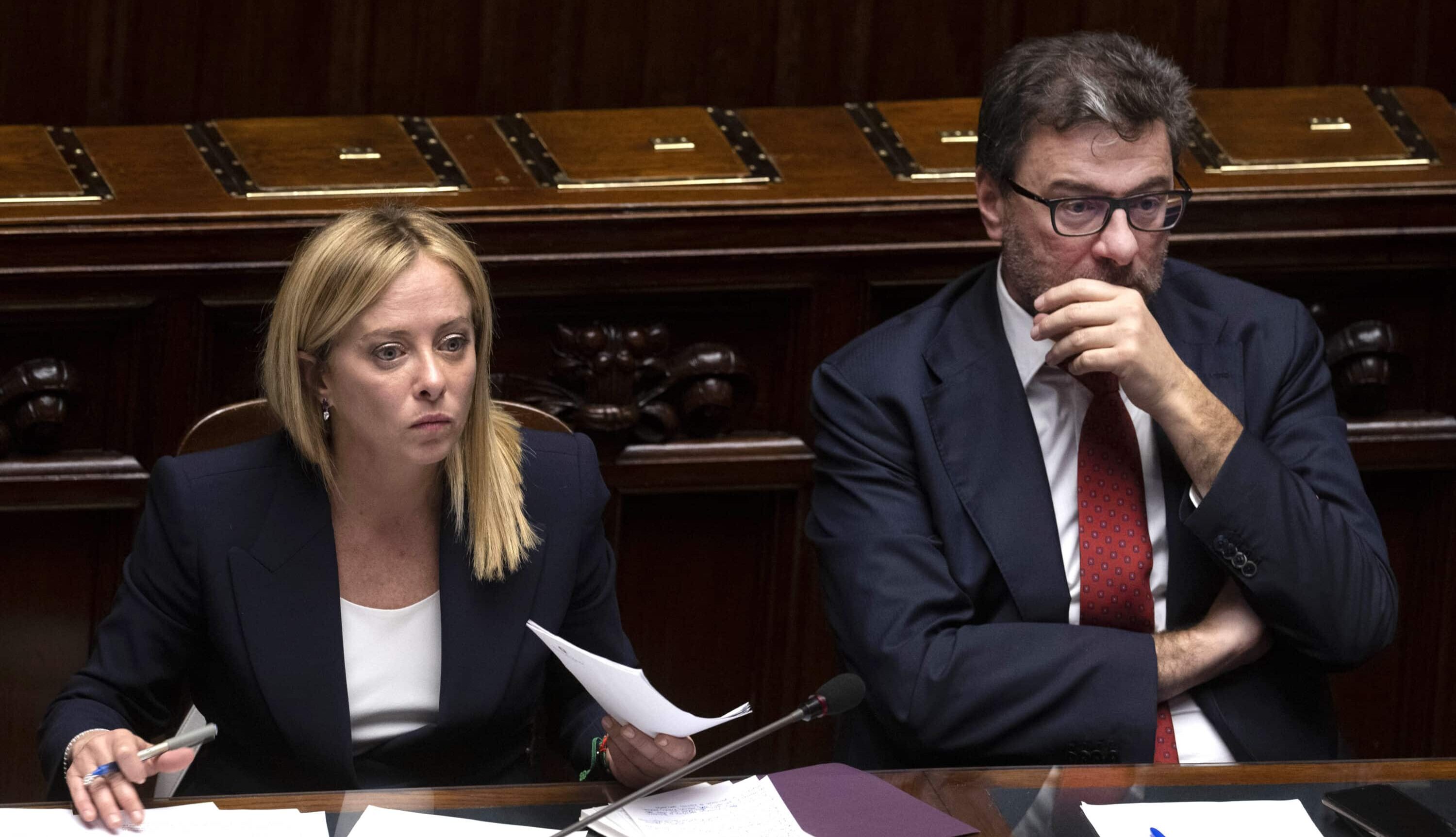 Sulla manovra la maggioranza è nel caos: l’unica certezza è che il governo boicotta ancora una volta il Superbonus