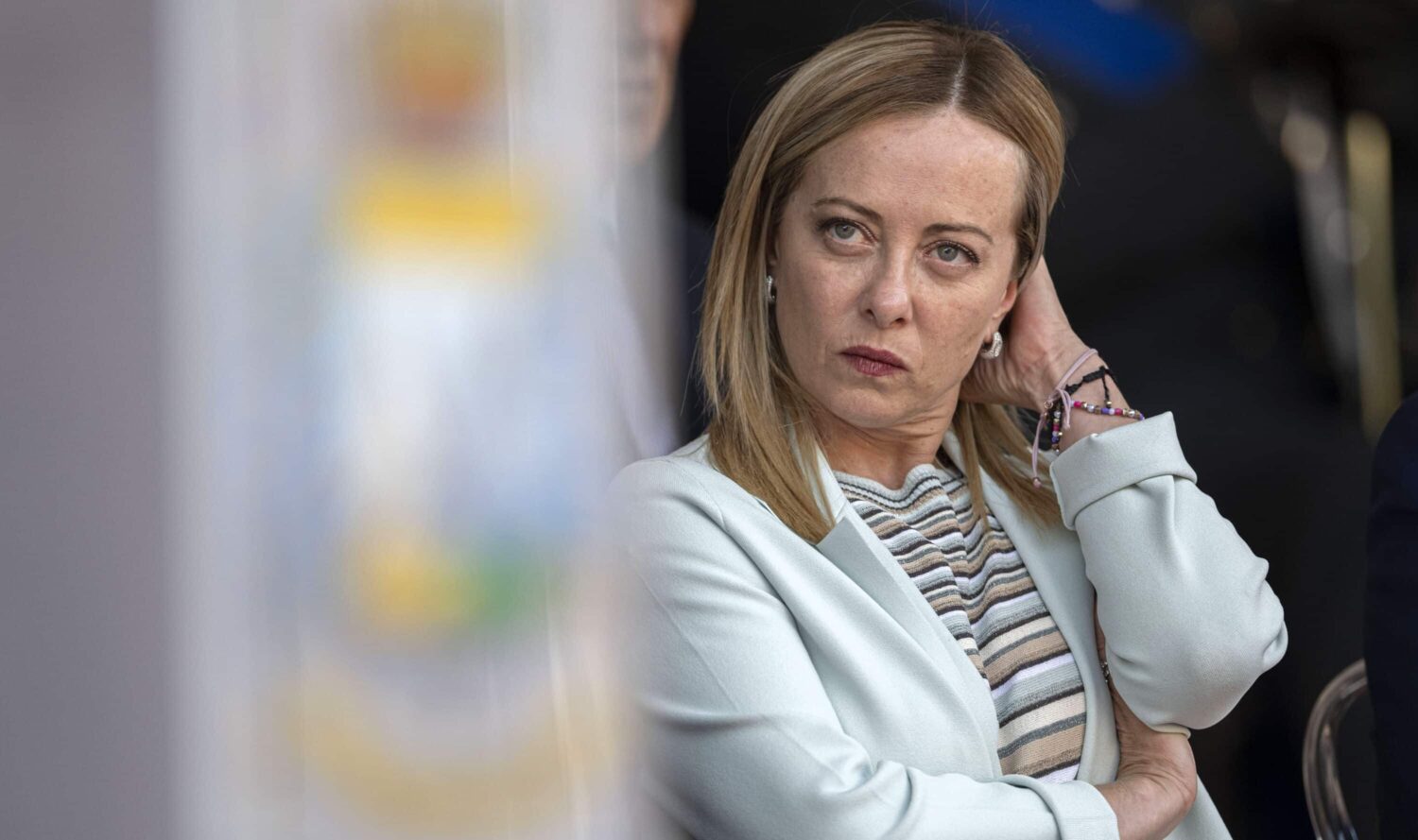 La povera Giorgia fa la vittima