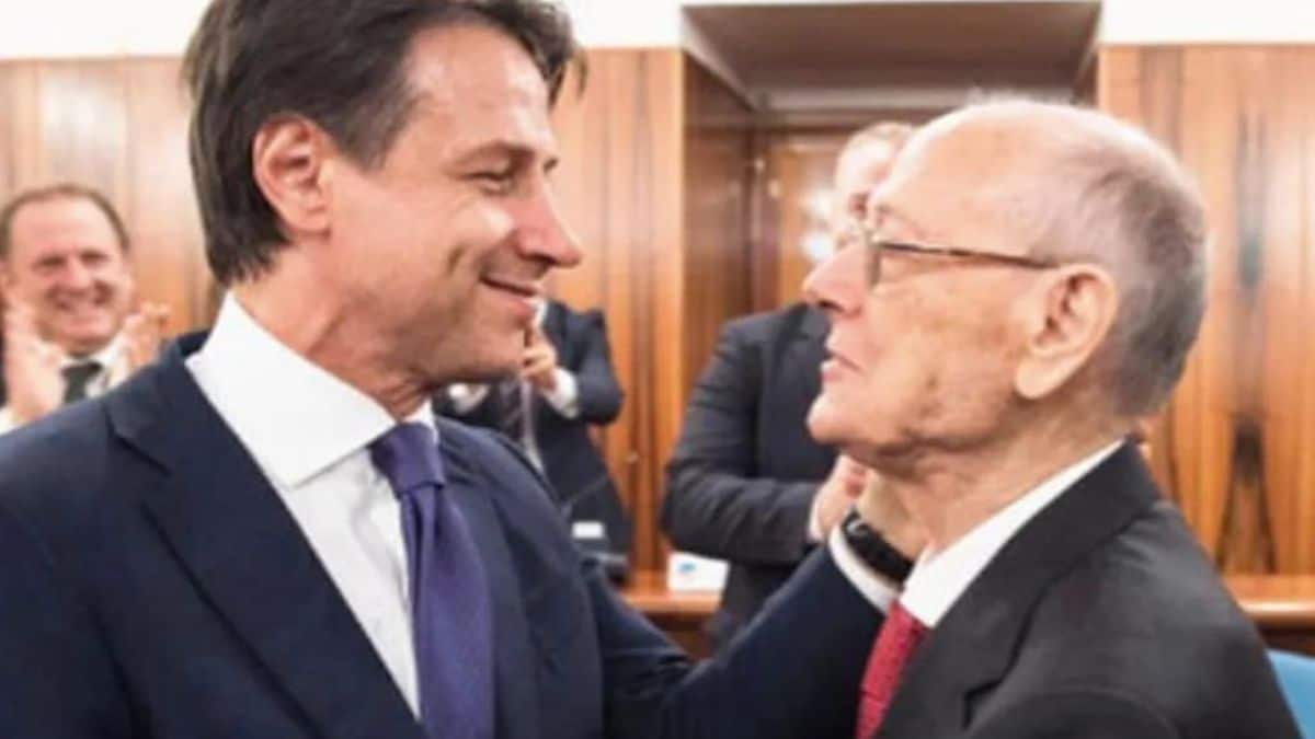 Giuseppe Conte, morto il padre: l’annuncio alla Camera e cordoglio del Movimento 5 Stelle