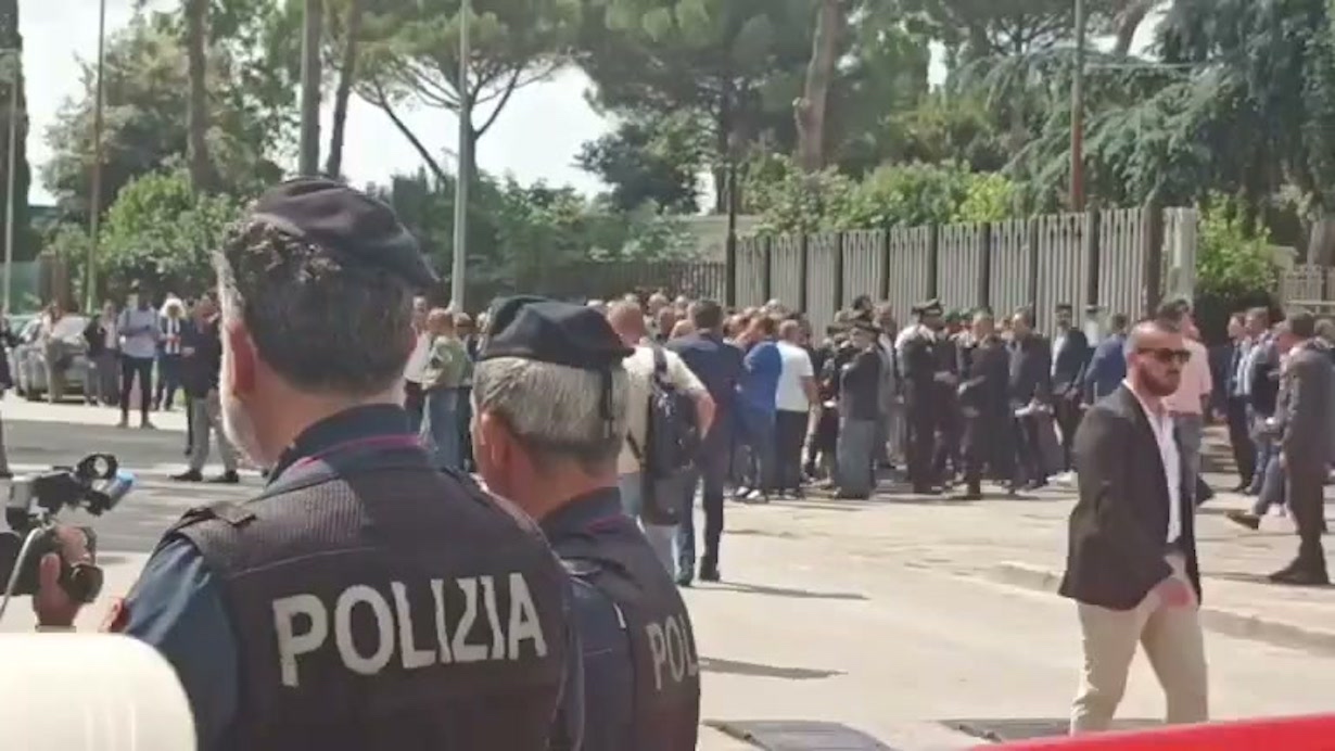 caivano proteste meloni