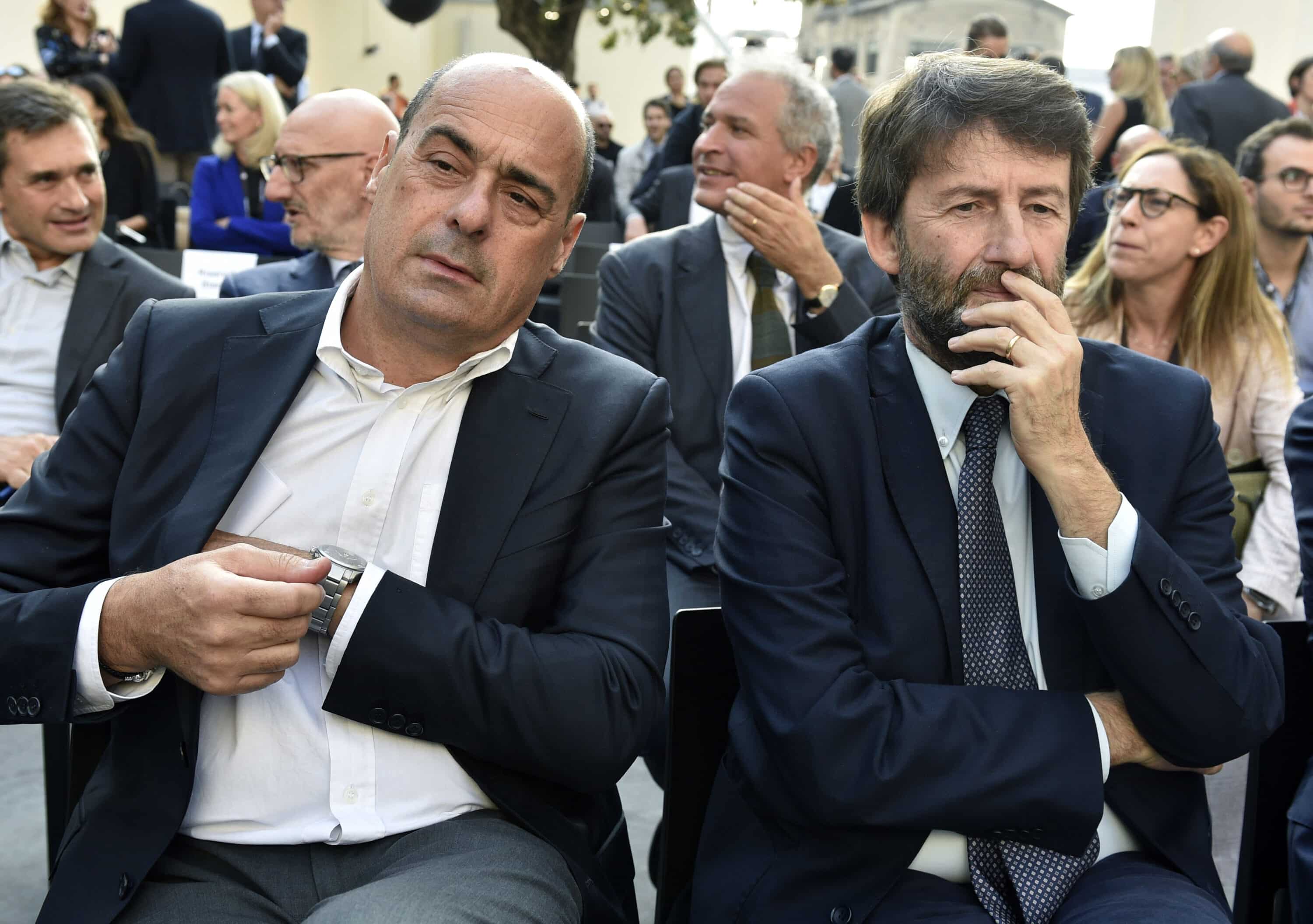 Dietro Schlein qualcosa si muove nel Pd: da Franceschini a Zingaretti, ipotesi nuovo correntone Dietro Schlein qualcosa si muove nel Pd: da Franceschini a Zingaretti, ipotesi nuovo correntone