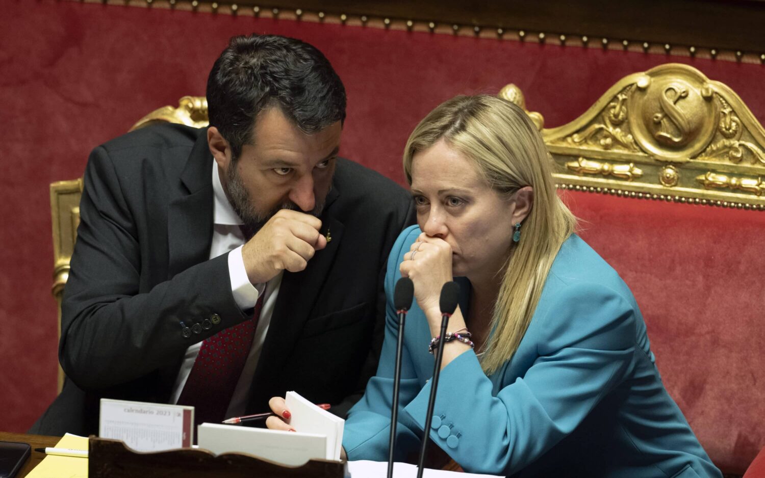 Salvini picchia duro sui migranti per mettere all’angolo la Meloni