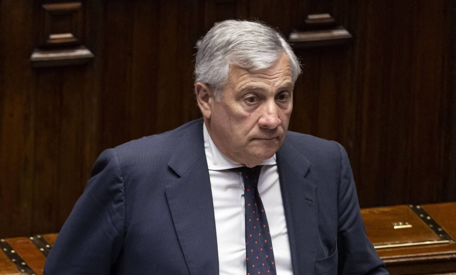 Hamas come i nazisti e l’Isis. Tajani sdraia l’Italia sul bellicista Netanyhau. Il nostro ministro a Tel Aviv soffia sul fuoco: “Reazione legittima e proporzionata”