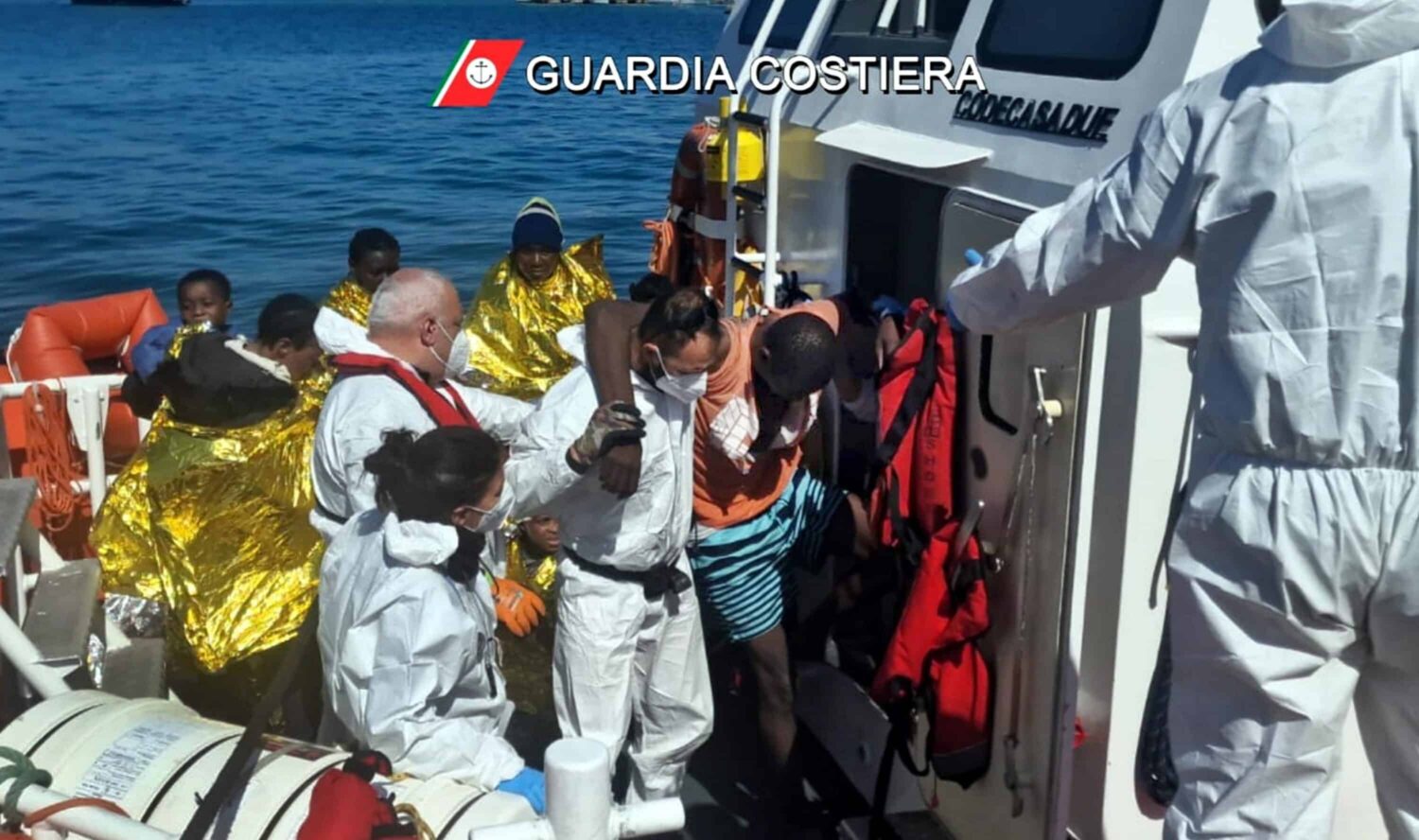 Migranti, l’hotspot di Lampedusa è al collasso