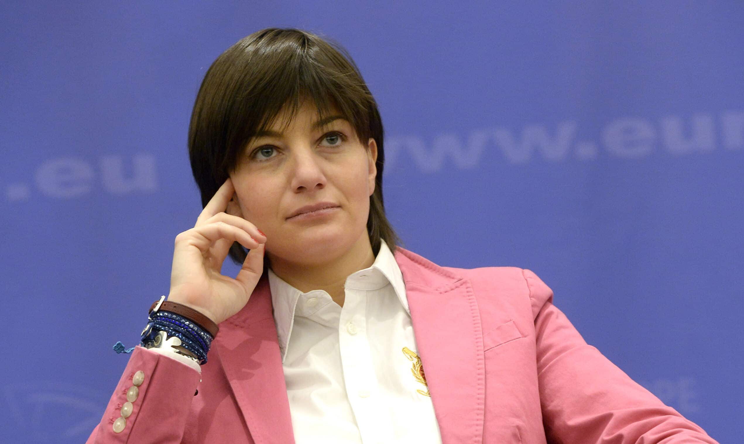 Tangenti Mensa dei poveri, Lara Comi condannata a 4 anni e 2 mesi Tangenti Mensa dei poveri, Lara Comi condannata a 4 anni e 2 mesi