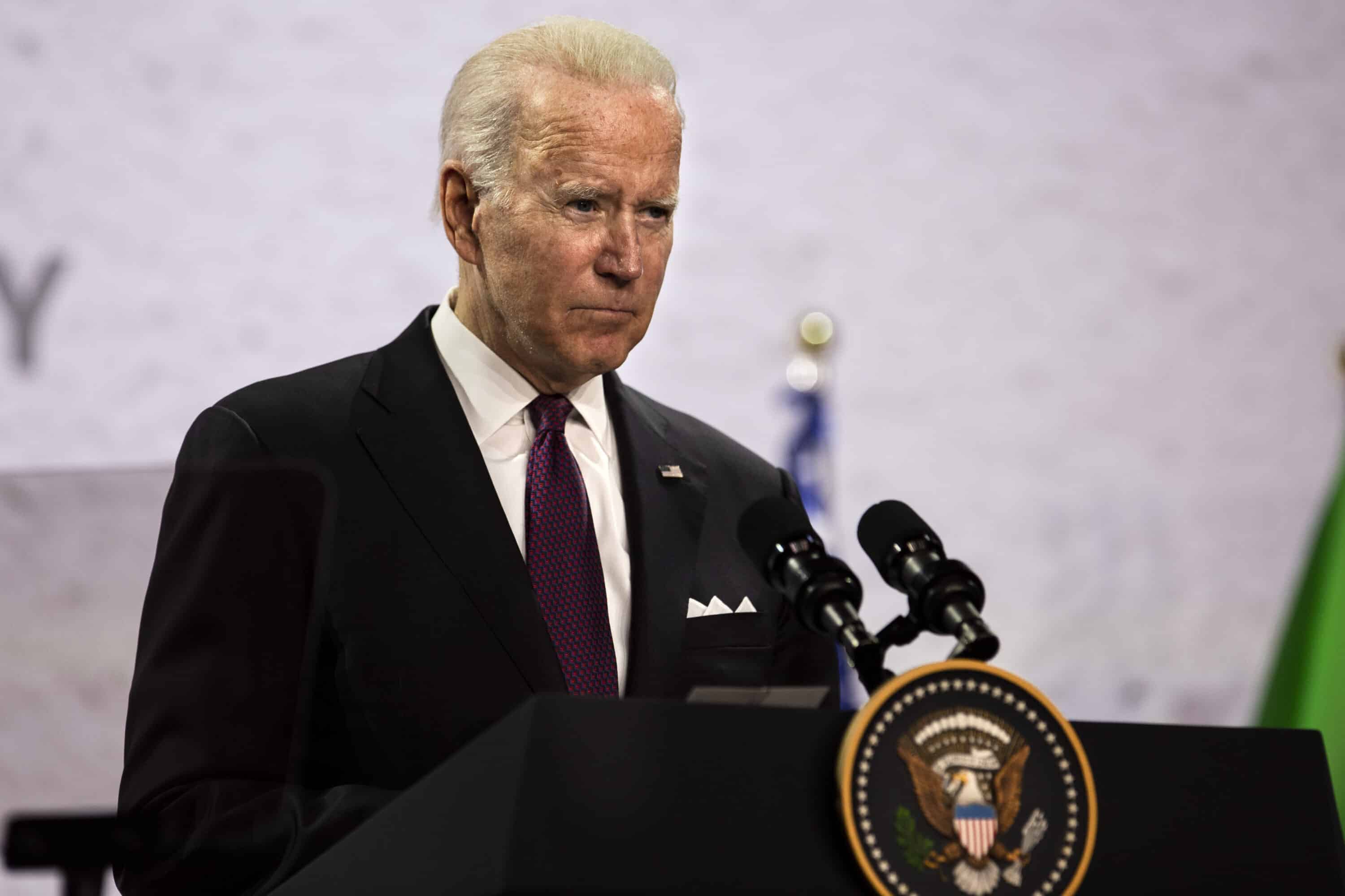 Biden ha un nuovo nemico: “Hamas e Putin vogliono annientare le democrazie”