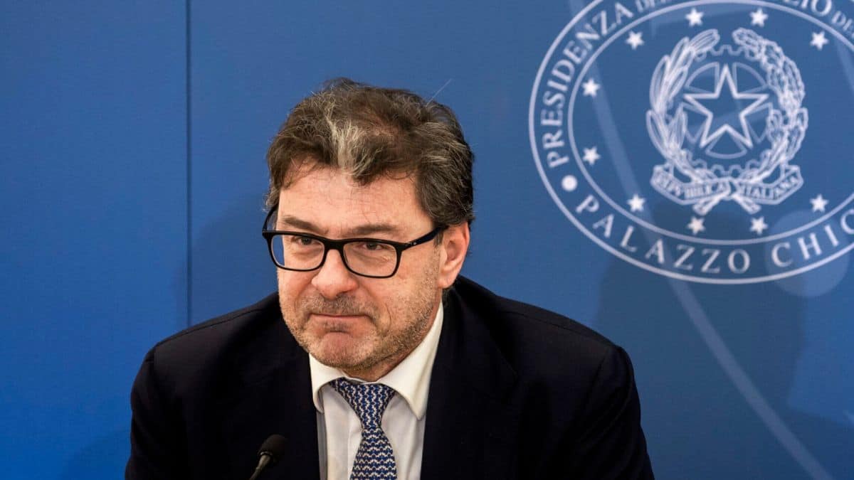 Giorgetti ammette la sconfitta del governo sulla crescita