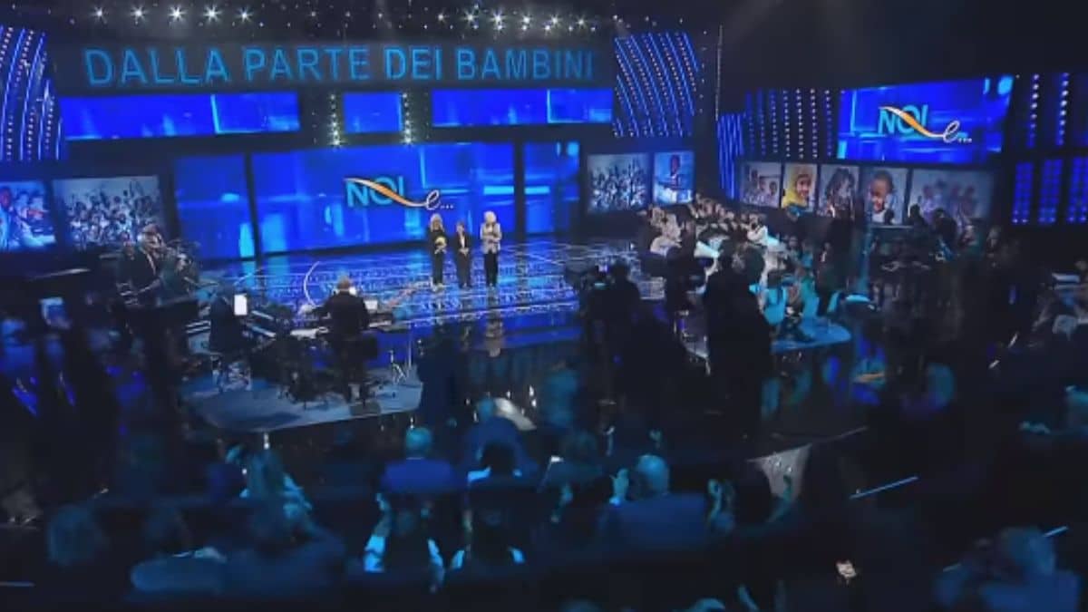 “Noi E…” su Rai 1 il programma per l’Unicef: conduttori, cantati ed ospiti della serata evento