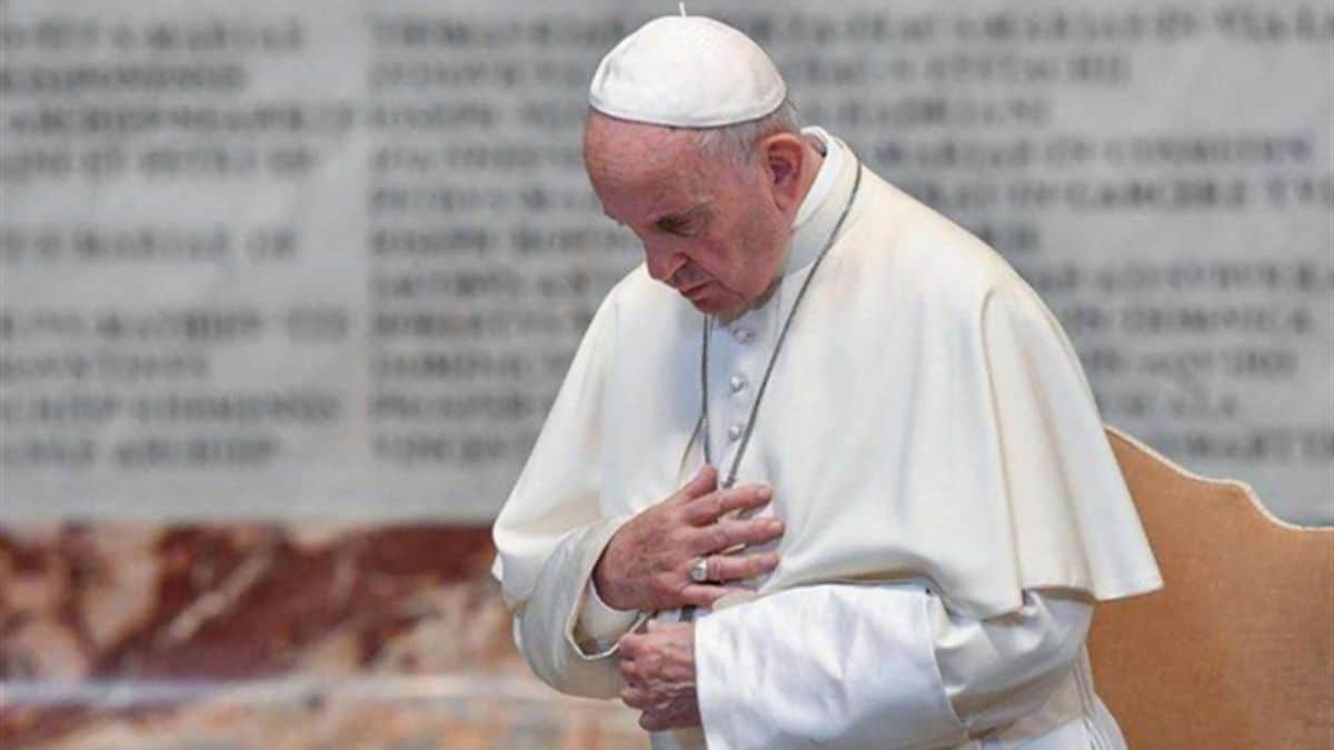 Papa Francesco rivoluziona i funerali dei pontefici: “La mia tomba sarà a Santa Maria Maggiore”