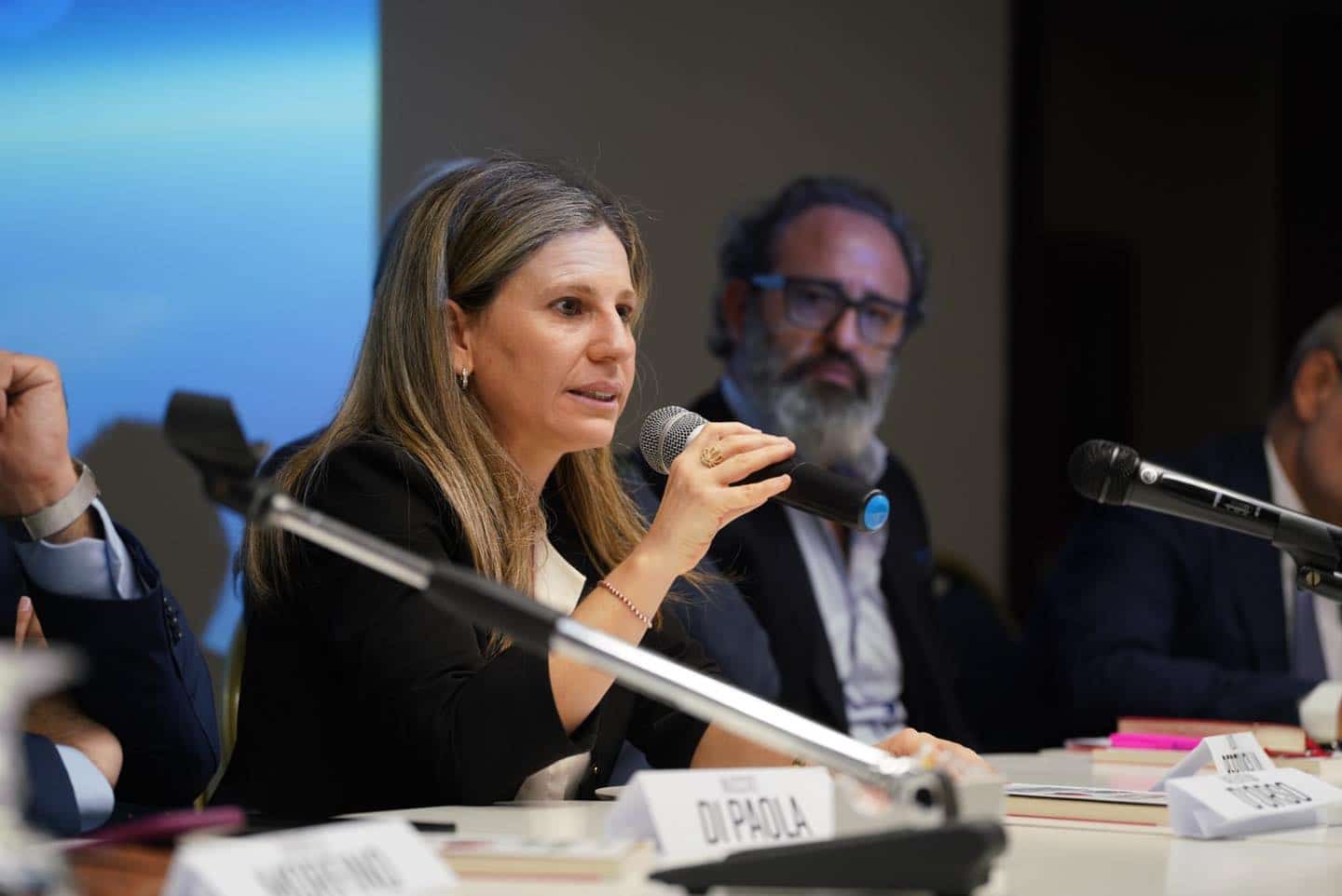 “Forti coi deboli, deboli coi forti: ecco la giustizia in salsa Meloni”. Parla D’Orso, capogruppo M5S in commissione Giustizia della Camera