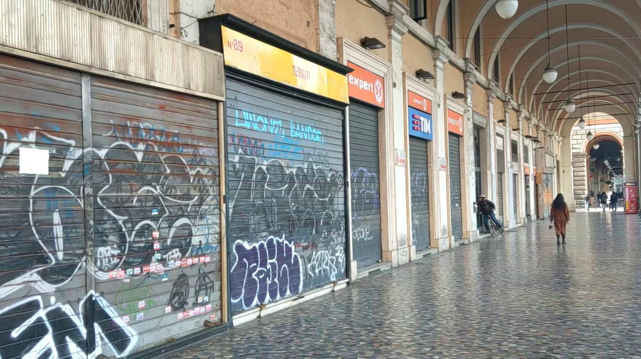 In Italia è strage di negozi. Oltre 100mila in meno in 10 anni
