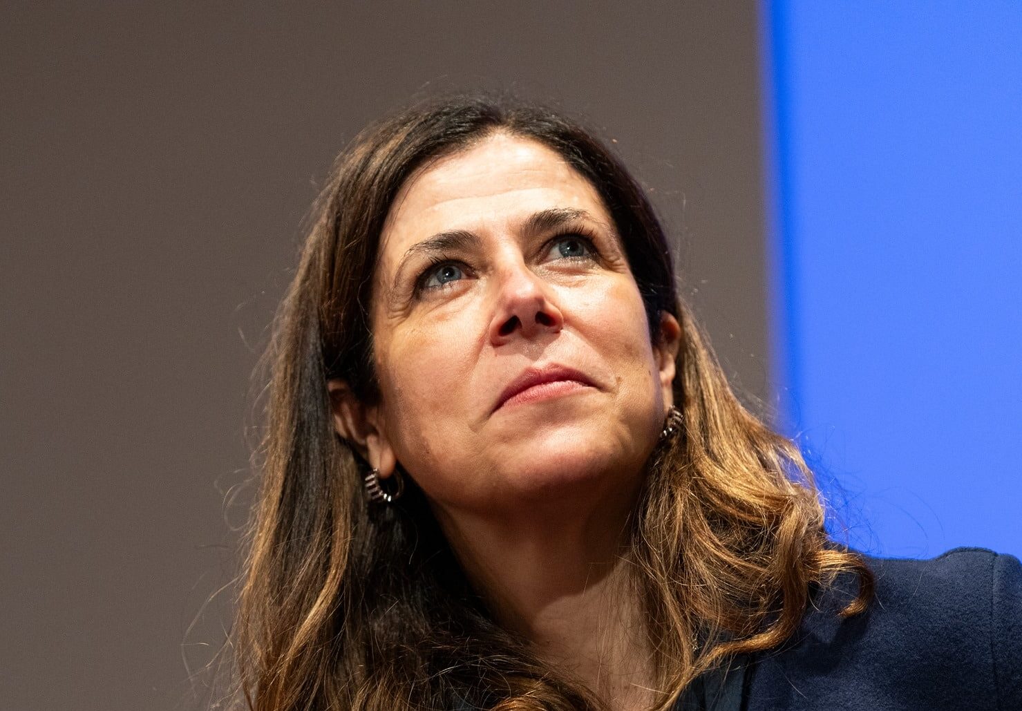 Caso Sardegna, il centrodestra all’attacco sulla decadenza di Todde. La replica della governatrice: “Legittimata ad andare avanti”