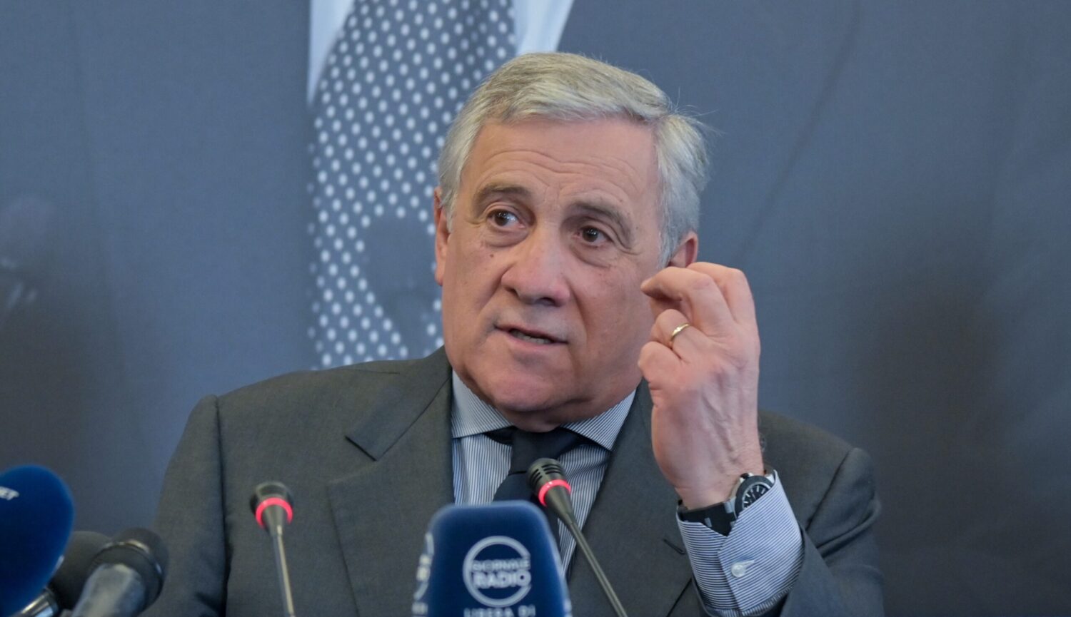 Ucraina, Tajani: “Lavoriamo per la pace e per impedire una vittoria della Russia”