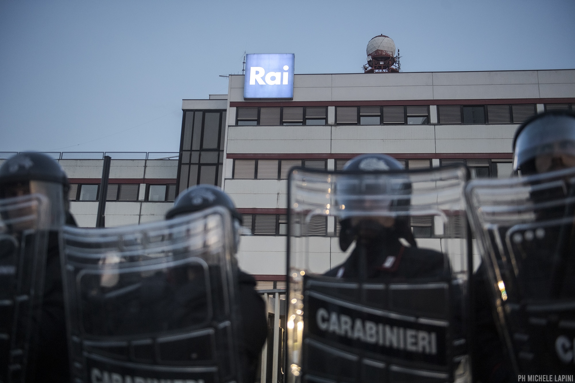 Censure… Rai, botte ai manifestanti pure a Bologna
