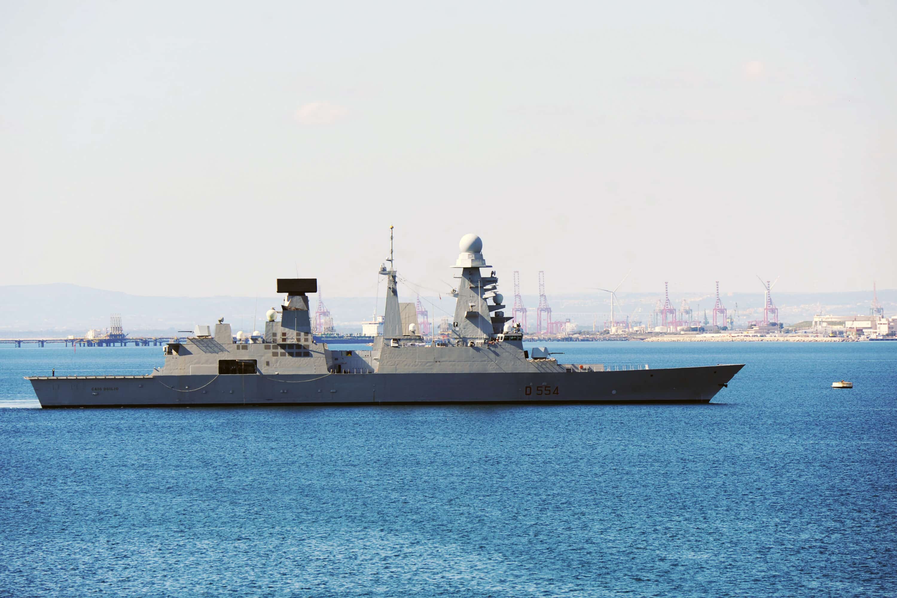 La nave Duilio abbatte due droni Houthi nel Mar Rosso