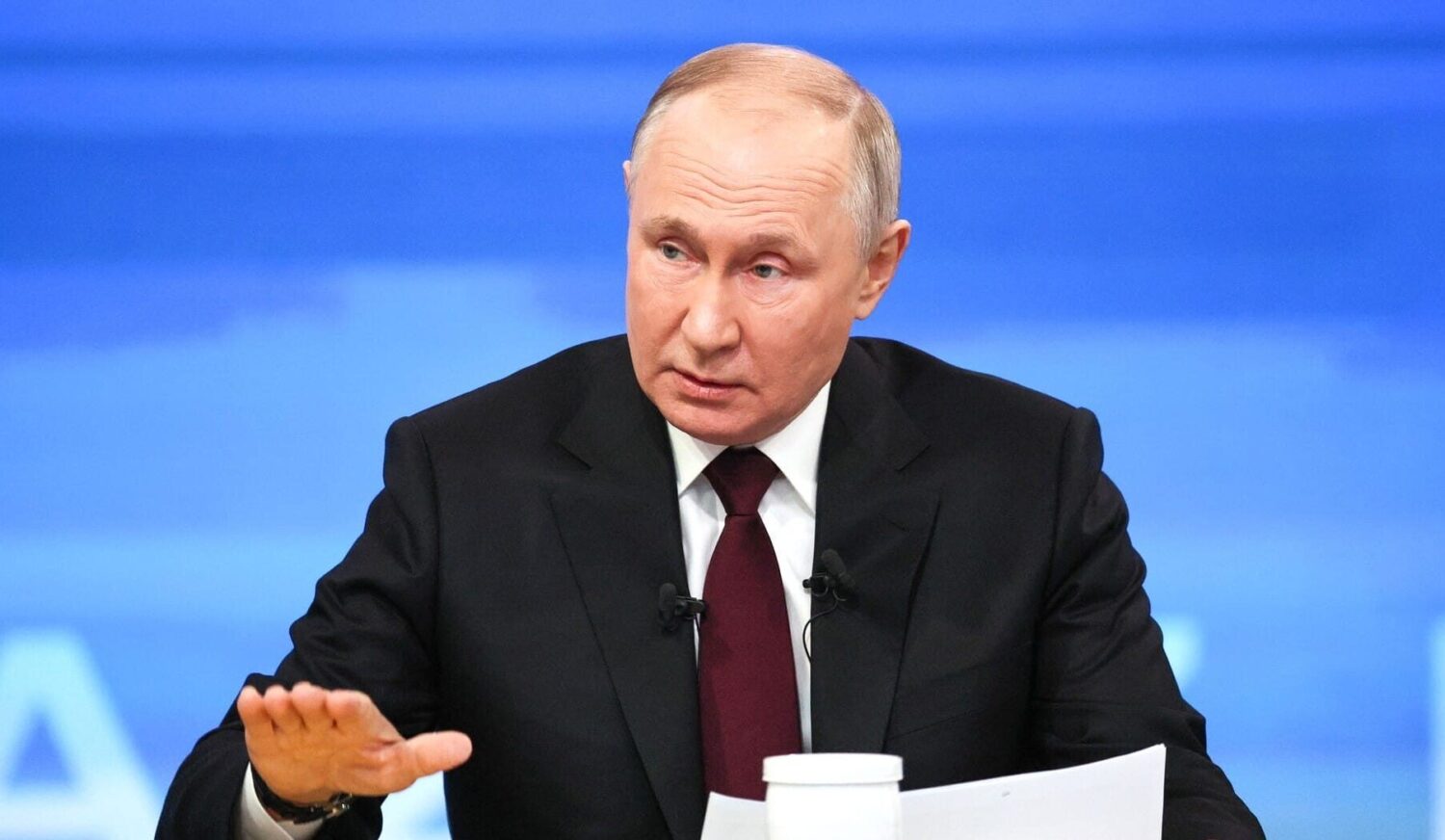 Russia, Putin ai media statali: “Pronti a usare armi nucleari”