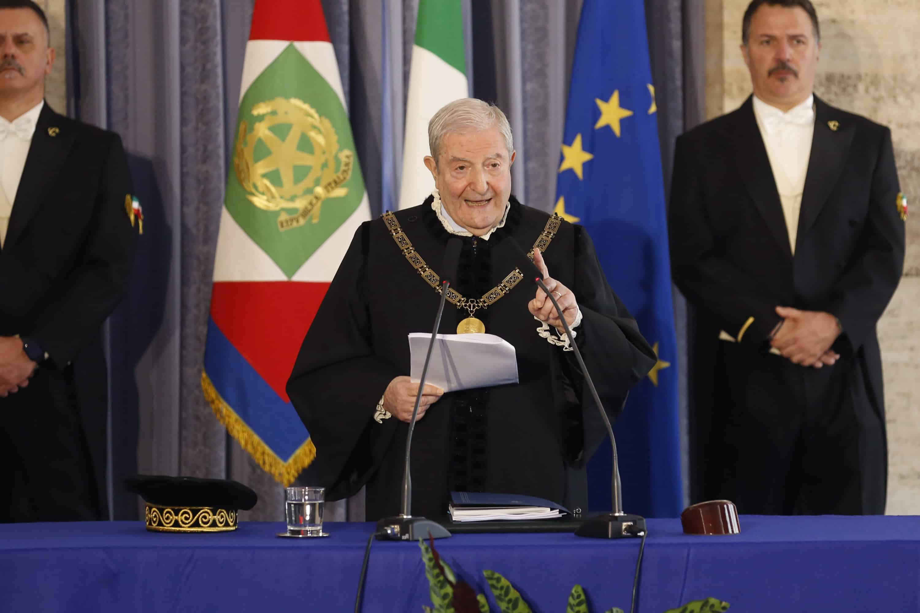 Cosa ha detto il presidente della Corte Costituzionale Barbera e su cosa ha bacchettato il Parlamento