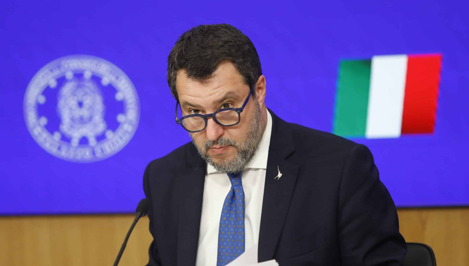 Guerra di successione nella Lega. Salvini rischia la fine di Renzi